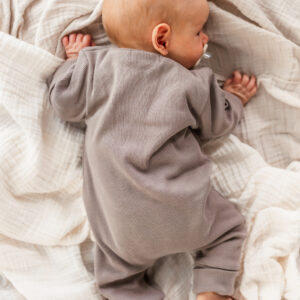 Rib Strampler "Eli" taupe – Bild 5